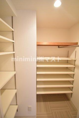 ＫＤＸ堺筋本町レジデンスの玄関