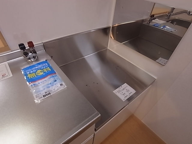 神戸市須磨区月見山本町２丁目のアパート