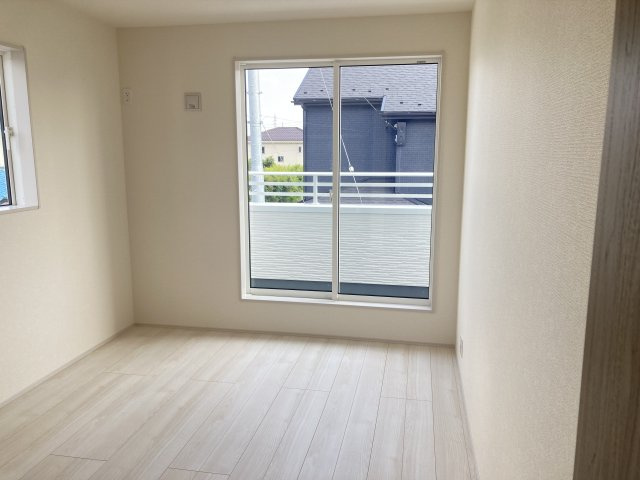 ブルーミングガーデン藤岡市下栗須　1号棟の洋室|洋室３です♪