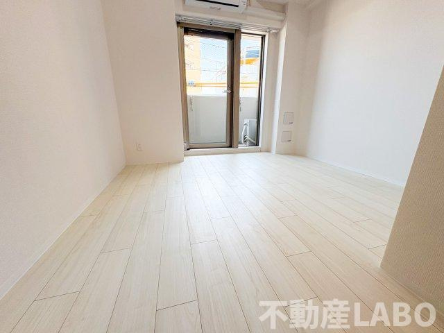 エスリード弁天町NORTH RESIDENCEの居間・リビング