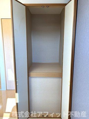 【その他】 | グランティワカサ | 畳コーナー収納