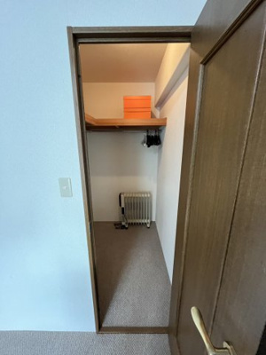 【収納】 | サンシティ神戸北町１番館 | ウォークインクローゼット付きでお荷物がたくさん収納できます。