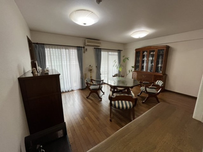 【居間・リビング】 | サンシティ神戸北町１番館 | LDK約16.5帖ございます。（掲載の家具は撤去いたします）