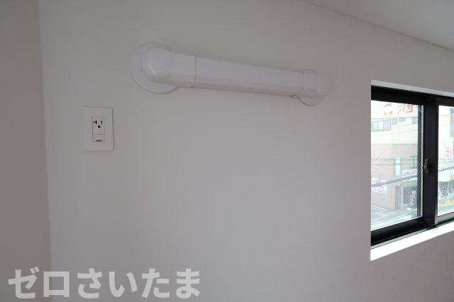 《仲介手数料無料》浦和区高砂４丁目8-1新築一戸建てブライト・ニュー・ガーデンのその他|エアコン用の配管がすでに付いていました。