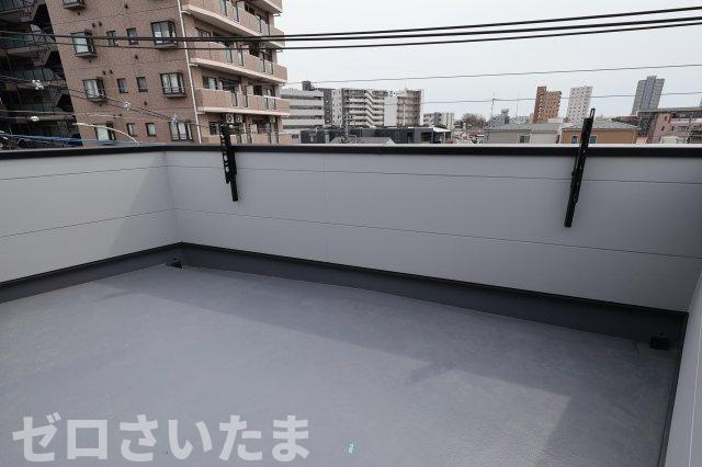 《仲介手数料無料》浦和区高砂４丁目8-1新築一戸建てブライト・ニュー・ガーデンのバルコニー