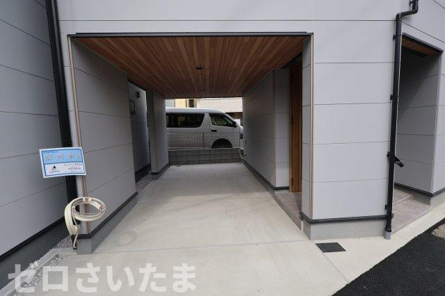 《仲介手数料無料》浦和区高砂４丁目8-1新築一戸建てブライト・ニュー・ガーデンの駐車場