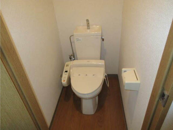 ヒルズエクセル　南向き　角部屋　オートロックのトイレ