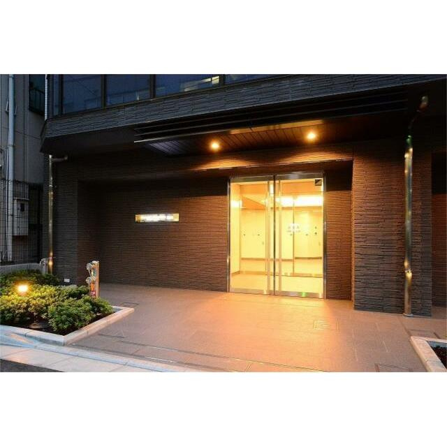 グランドコンシェルジュ菊川のエントランス