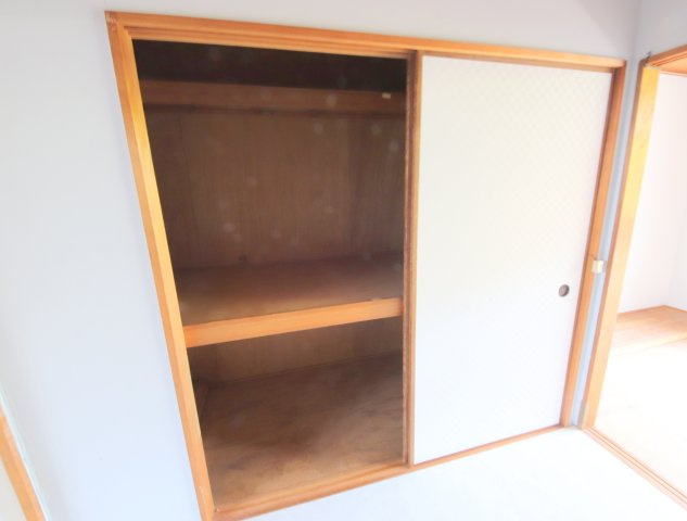 グレーズ鳥見の収納