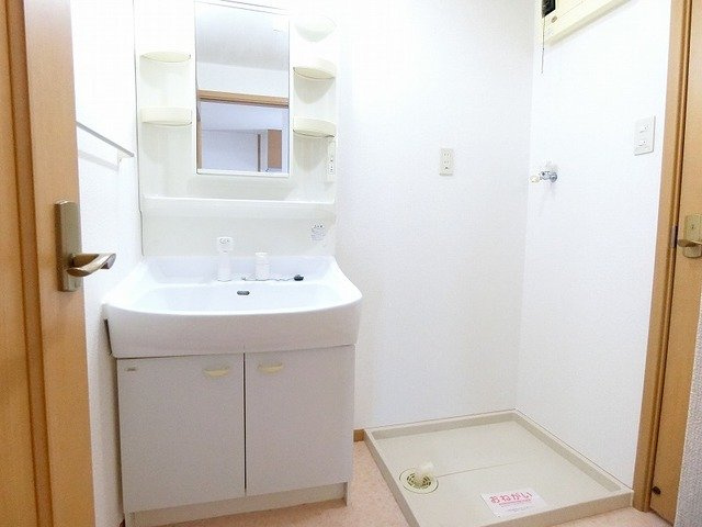 メゾンラフレシールの洗面所