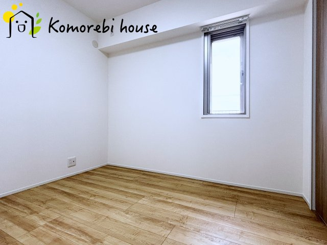 オーベル大宮東宮原の子供部屋|光がやさしく差し込み、読書も在宅ワークも心地よくこなせる明るい洋室。生活リズムに寄り添い、使い方に合わせて表情を変えてくれる一部屋です。