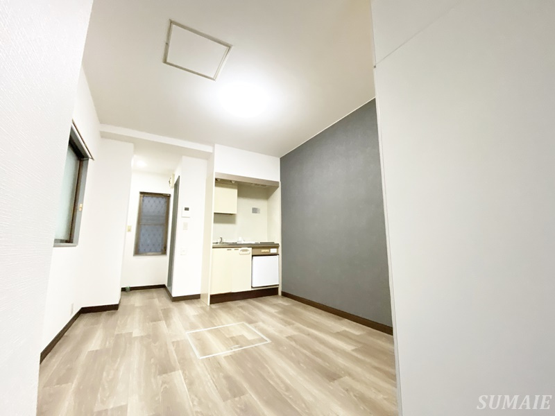 TRI TREEの居間・リビング|別角度から見たリビングです☆