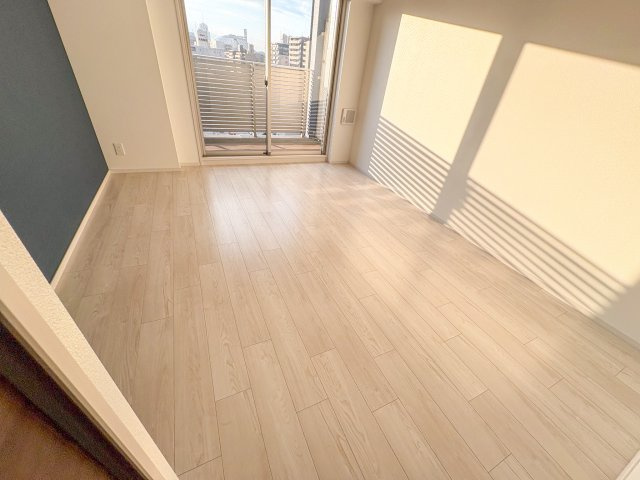 LIVIAZ NAMBA SOLの洋室