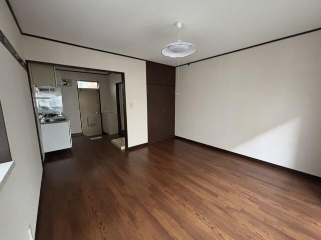 洋室８帖