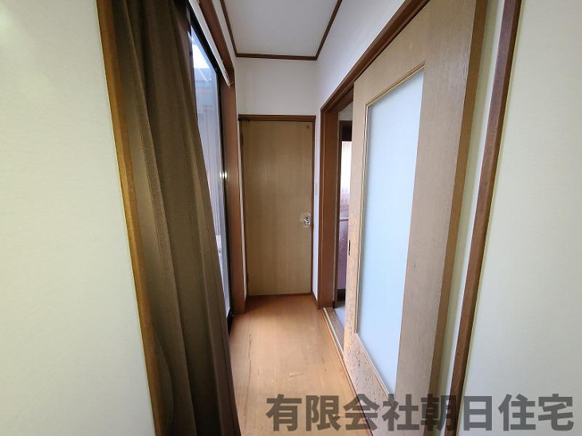 【玄関】 | 東来待中古戸建 | おしゃれな内装です