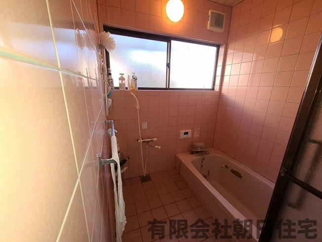 【浴室】 | 東来待中古戸建 | コンパクトで使いやすいお風呂です