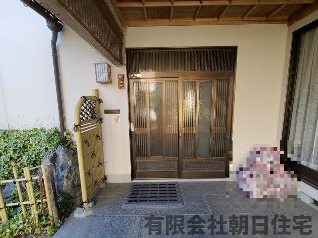 【玄関】 | 東来待中古戸建 | 広々とした玄関です