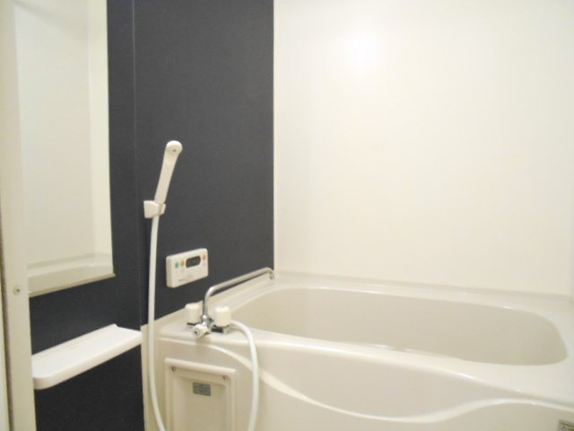 クリスタルベルの浴室