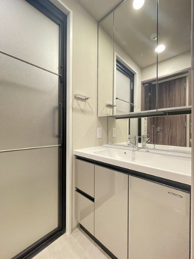 ルフォンプログレ本郷三丁目の独立洗面台