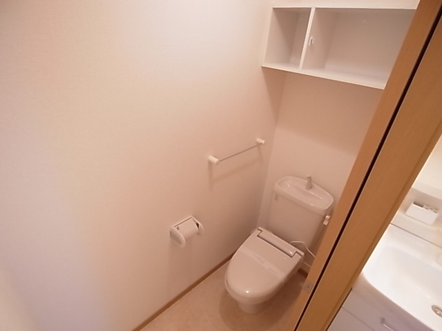 神戸市須磨区東落合２丁目のアパートのトイレ|暖房便座付トイレ