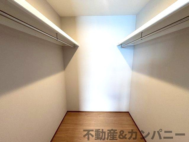 水泥町新築戸建　ONO新築建売の収納|たっぷり収納できるウォークインクローゼットです