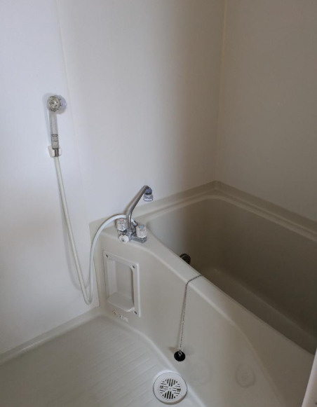 北区滝野川７丁目の一棟アパートの浴室