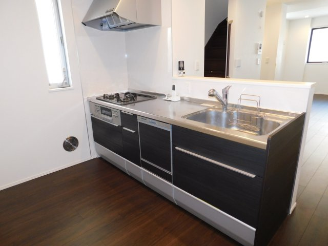 名古屋市中川区八熊２丁目の中古一戸建のキッチン|◇キッチン◇　　人気の対面式！　食洗機付き　