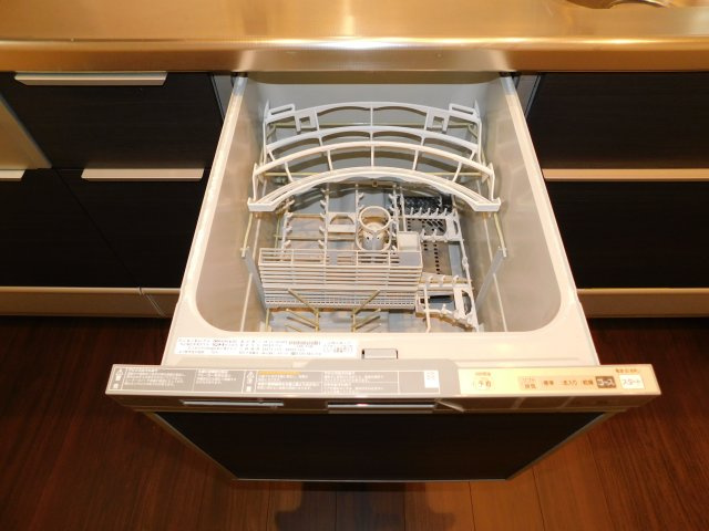 名古屋市中川区八熊２丁目の中古一戸建のキッチン|◇食洗機◇　　家事の負担を軽減する便利な食洗機付き♪