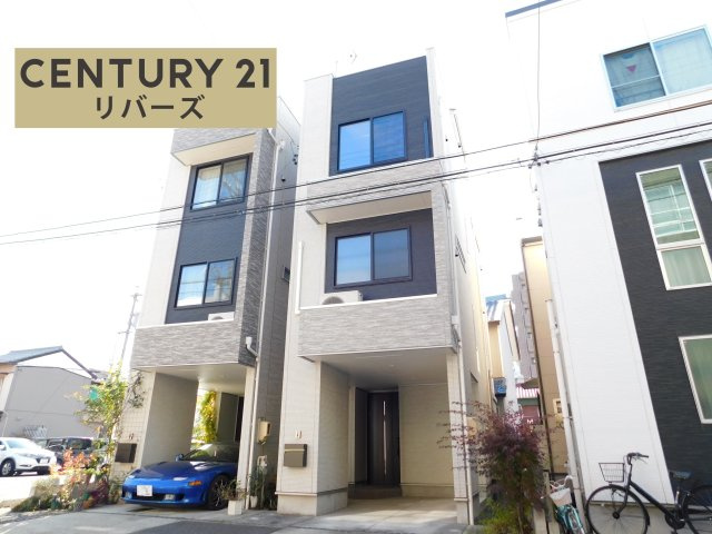名古屋市中川区八熊２丁目の中古一戸建の外観|☆美邸☆　　いつでもご案内出来ます♪（お問合せ当日・平日・水曜・夜間でもＯＫ）　東海道本線「尾頭橋」駅８分！　金山総合駅まで徒歩圏内♪　屋上バルコニー付き♪　駐車１台ＯＫ！　食洗機完備！
