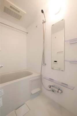 【浴室】 | ブライズ高円寺 | 追い焚き機能、浴室乾燥機付きバス。