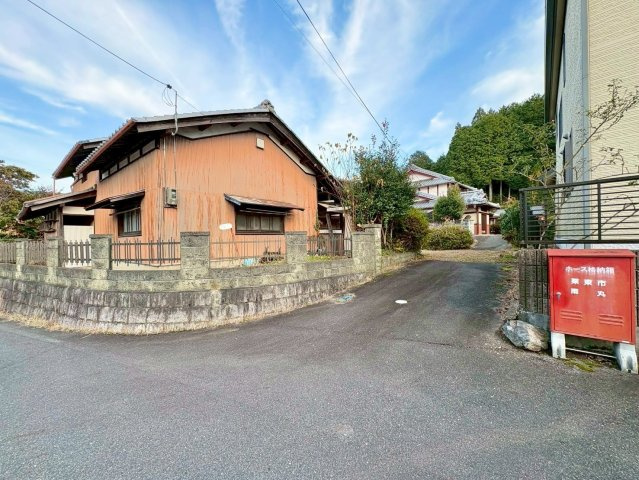 栗東市荒張　建築条件無し売土地の外観