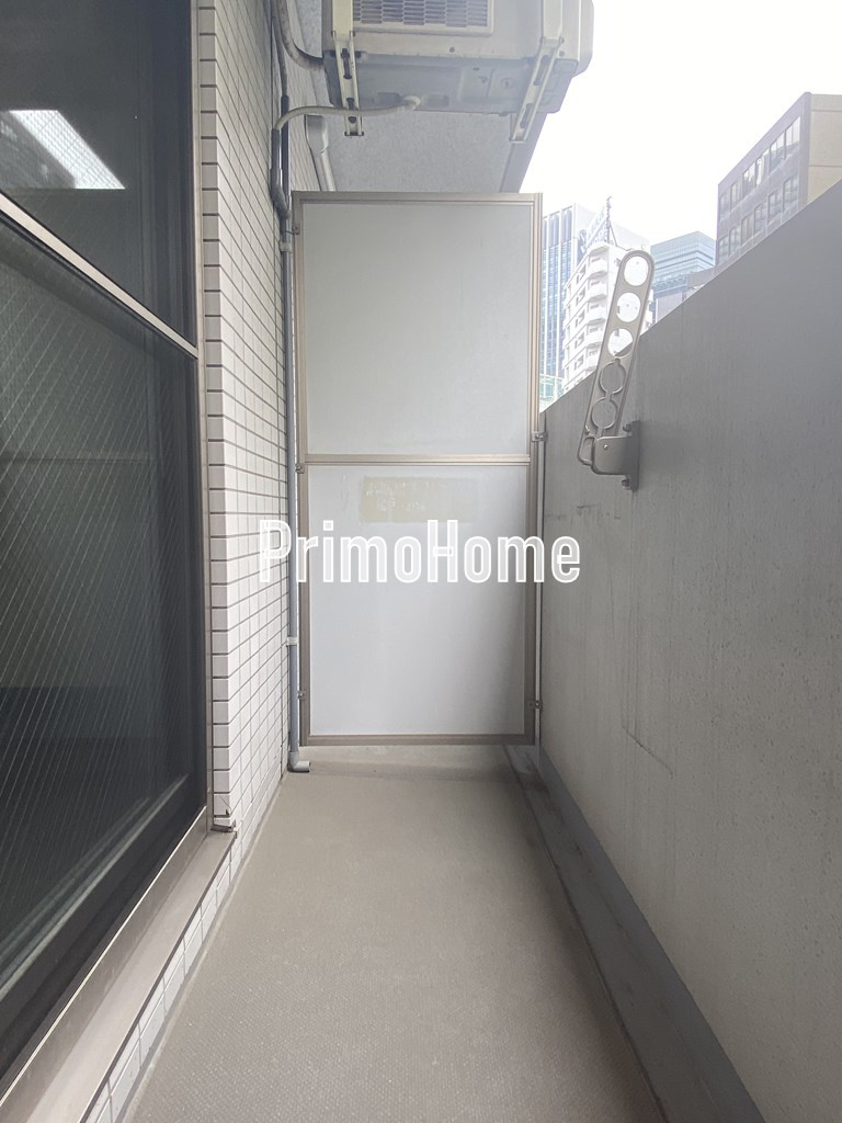 メインステージ神田駅前のバルコニー