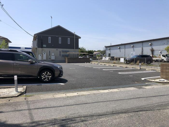 マ・メゾンの駐車場