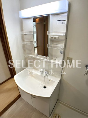 【独立洗面台】 | ソフィア東町 | 朝の身支度には欠かせない独立洗面化粧台