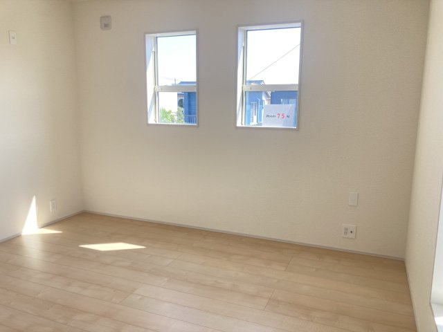 リーブルガーデンＳ第13吉岡町下野田　2号棟の洋室|2階洋室②です