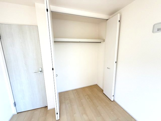 リーブルガーデンＳ第13吉岡町下野田　2号棟の収納|2階洋室②収納です