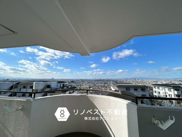 シャルマンコーポ枚岡公園 F棟の設備|敷地内にはポストがございますので、郵便局までいかずにポスティング可能です◎