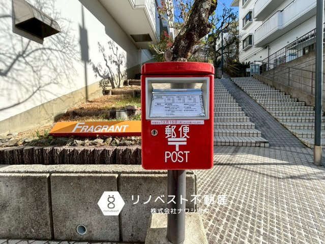 シャルマンコーポ枚岡公園 F棟のその他共用部分|海外を彷彿とさせる共有スペース。
