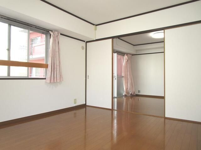 藤和花畑コープの収納