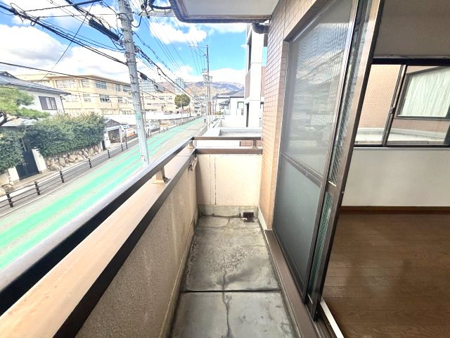 ルミエールＵＯＺＡＫＩのバルコニー
