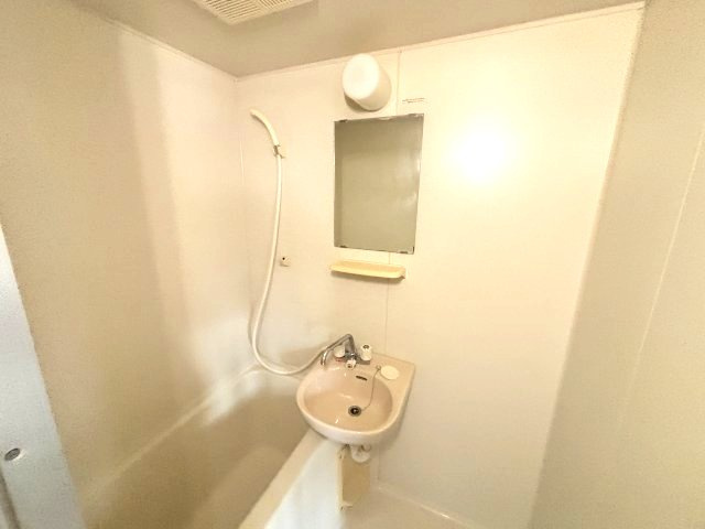ルミエールＵＯＺＡＫＩの洗面所