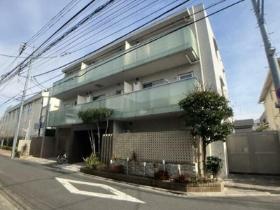 【外観】 | リュエル・サーラ中野中央 | 鉄筋コンクリート造のがっちりとした建物。