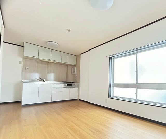 遠藤ビルの居間・リビング