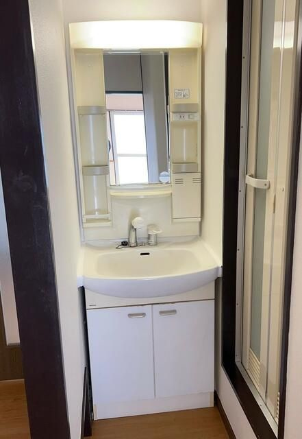 遠藤ビルの洗面所