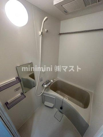 JJ　RESIDENCE　NISHIKUJOの浴室