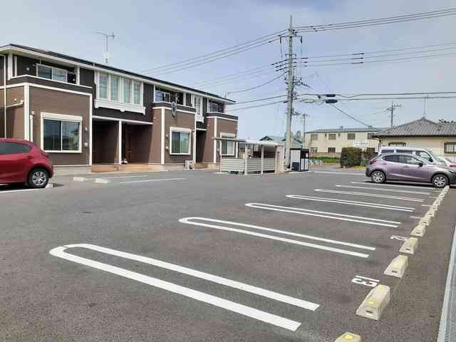 コレットＢの駐車場