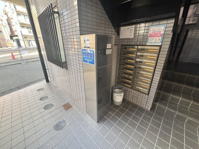 ウィステリア青木のエントランス