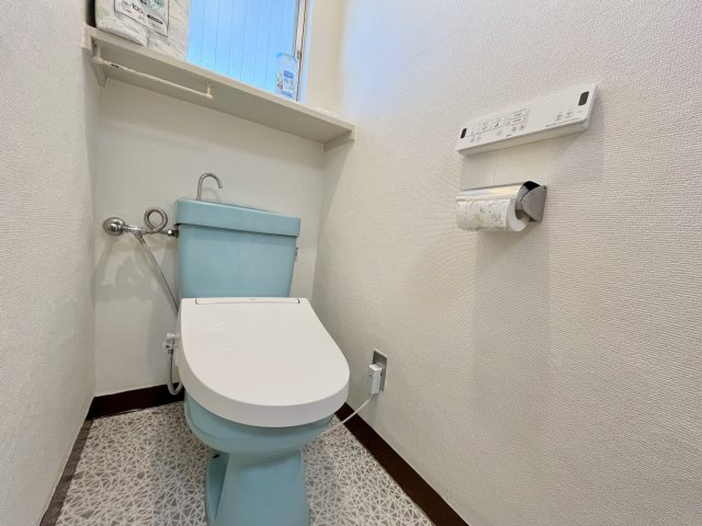 蜆塚コーポ　中央区蜆塚四丁目のトイレ|必要な設備を備えた、清潔で使いやすいトイレです。