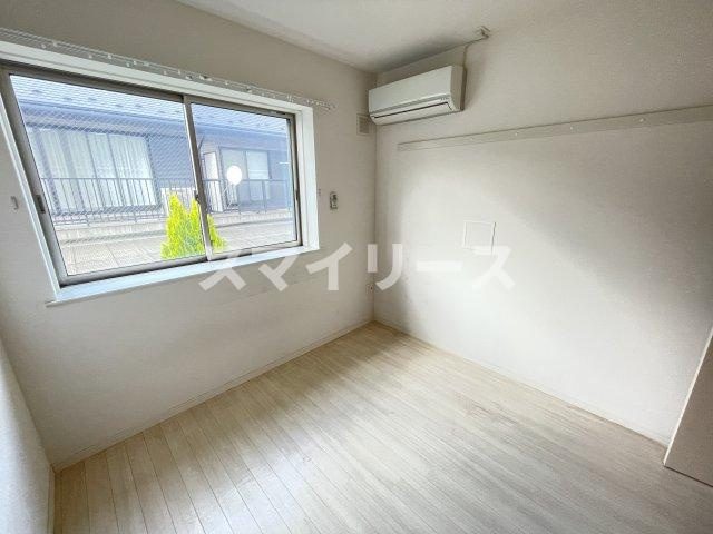 ブランジュ南逆井の居間・リビング