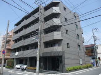 【外観】 | 鉄筋コンクリート造のがっちりとした建物。